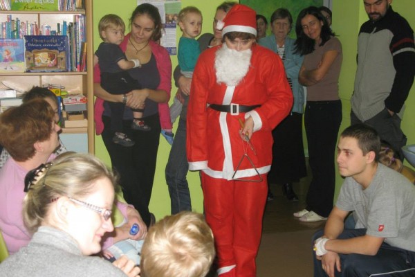 Odwiedziny Świętego Mikołaja w Szpitalu