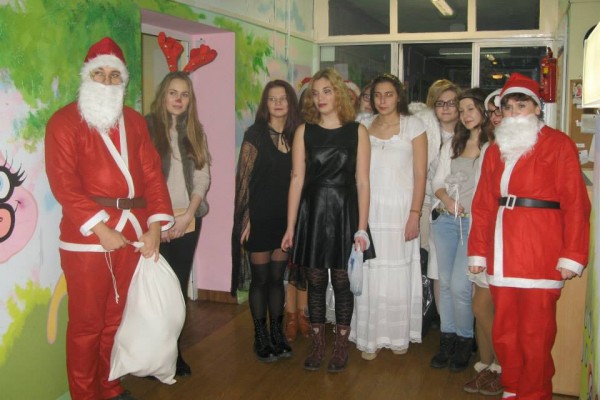 Odwiedziny Świętego Mikołaja w Szpitalu