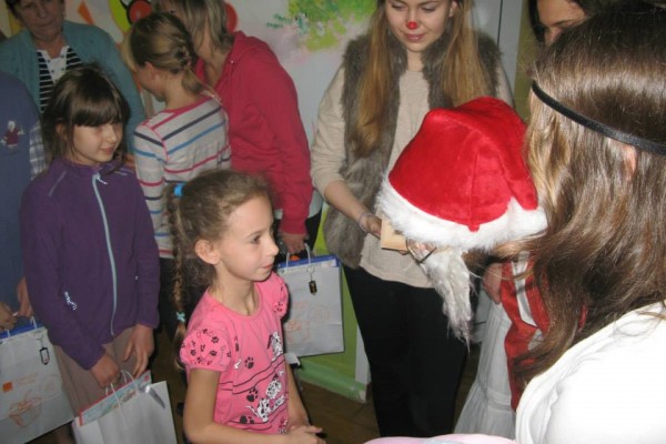 Odwiedziny Świętego Mikołaja w Szpitalu