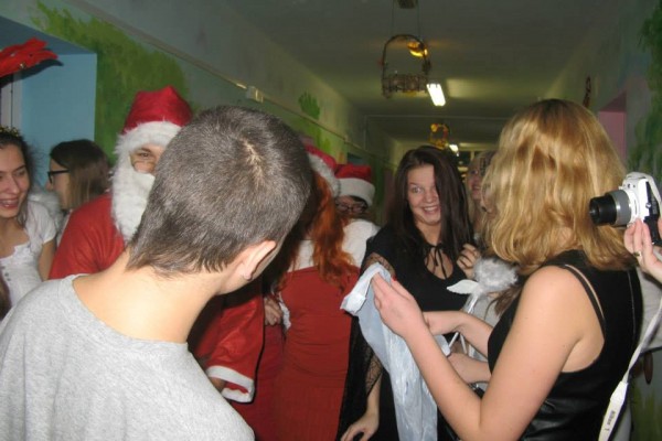 Odwiedziny Świętego Mikołaja w Szpitalu